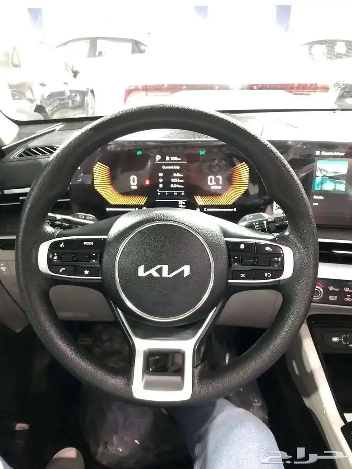 كياk5 استاندرمطور بانوراما فتحه سقف موديل 2025 بأسعار حصريه 4