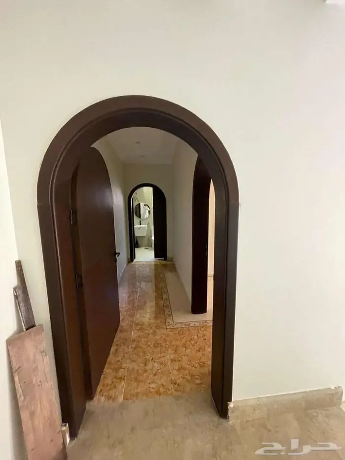 للايجار السنوي شقه فاخره ف جدة حي البساتين 0