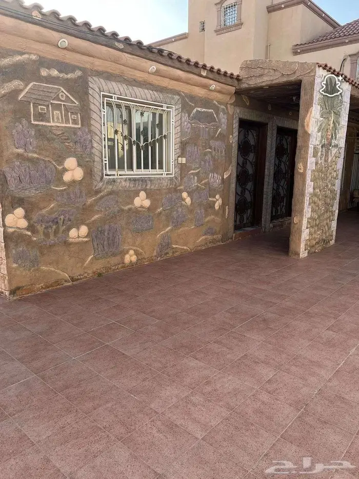 للبيع فيلا بحي الملك خالد بعنيزة 1