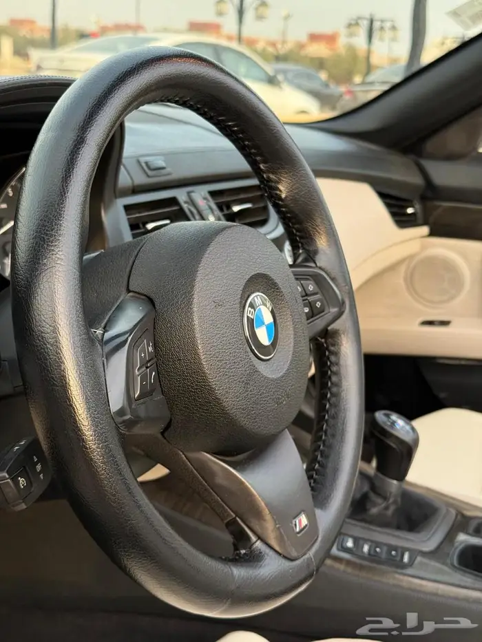 قير عايدي بي ام Z4 2011 4