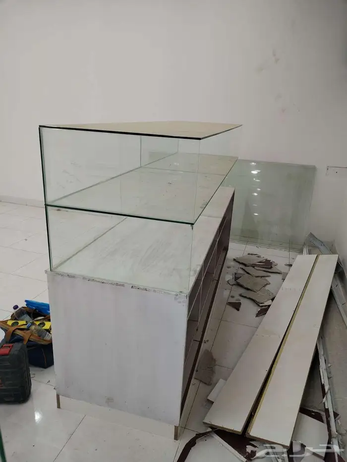 اثاث زجاج محل حلويات 2