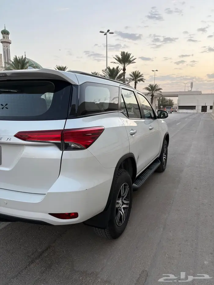 للبيع فورتشنر 2024 سعودي ديزل دبل 2