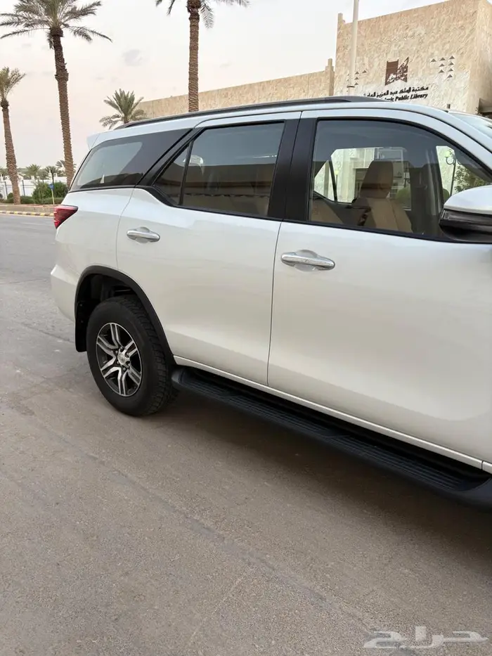 للبيع فورتشنر 2024 سعودي ديزل دبل 4