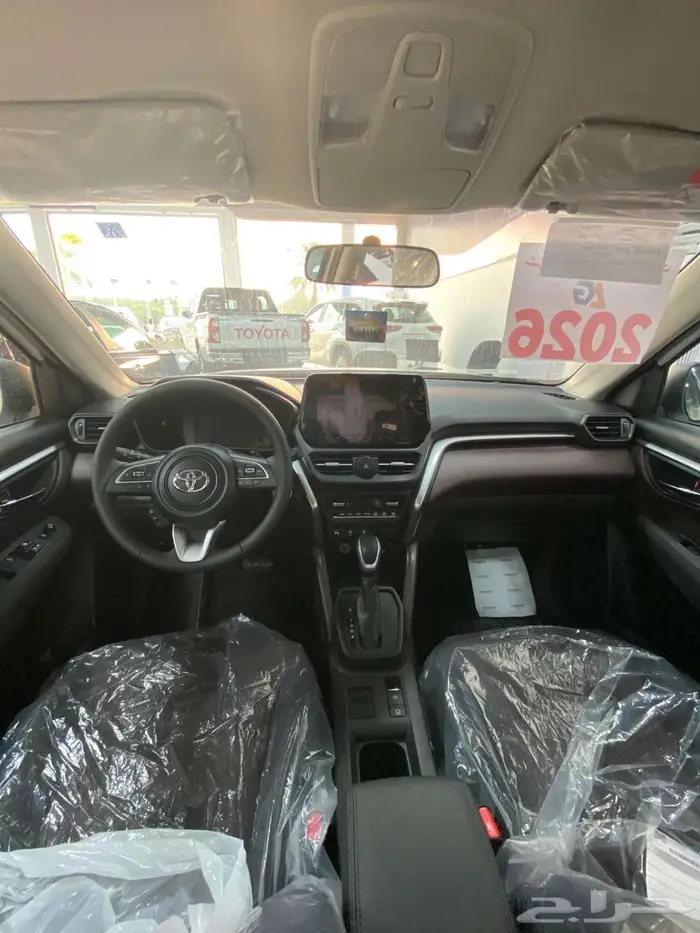 تويوتا - اوربان GL موديل 2026 استاندر 6