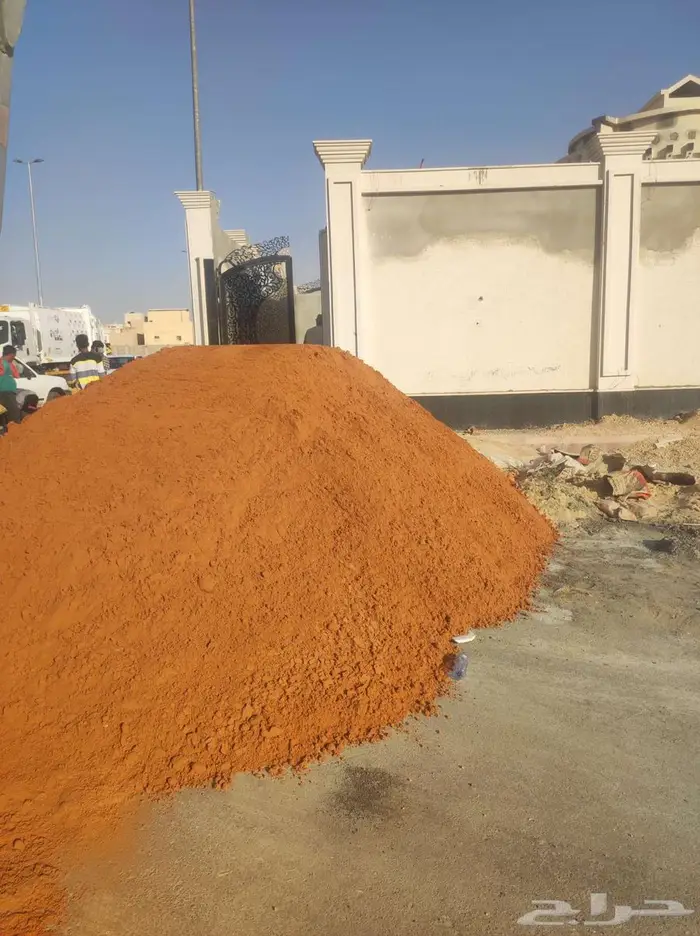 رمل احمر بسعر مغري 1