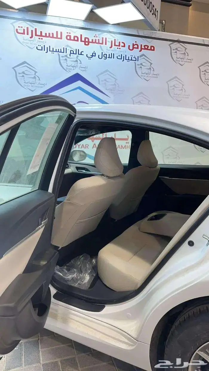 تويوتا كامرى E ستاندر بنزين 2025 كاش واقساط 4