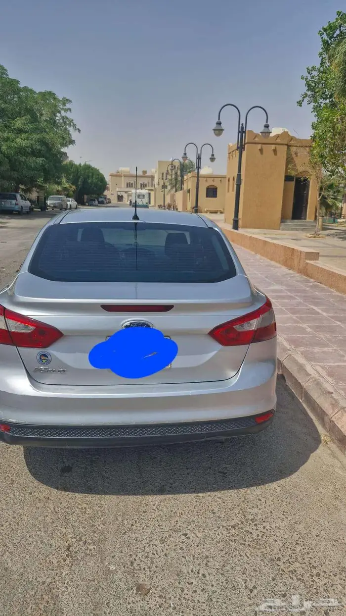 فورد فوكس 2012 للبيع   نظيفة جدا  وسعر على السوم 5
