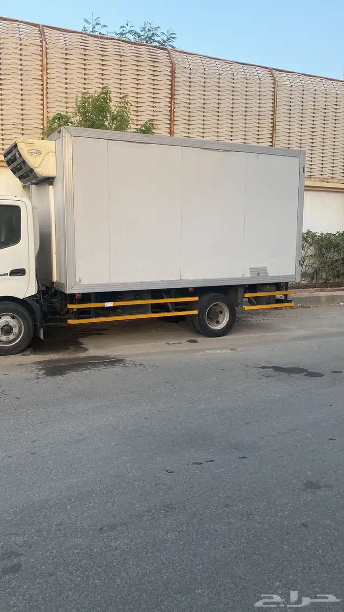 شاحنه نوع هينو 2021 2