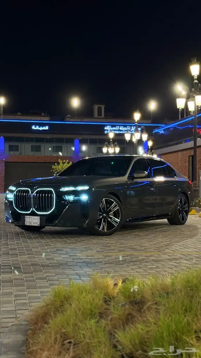 لونين وكالة BMW 740Li 2024 ناغي 10