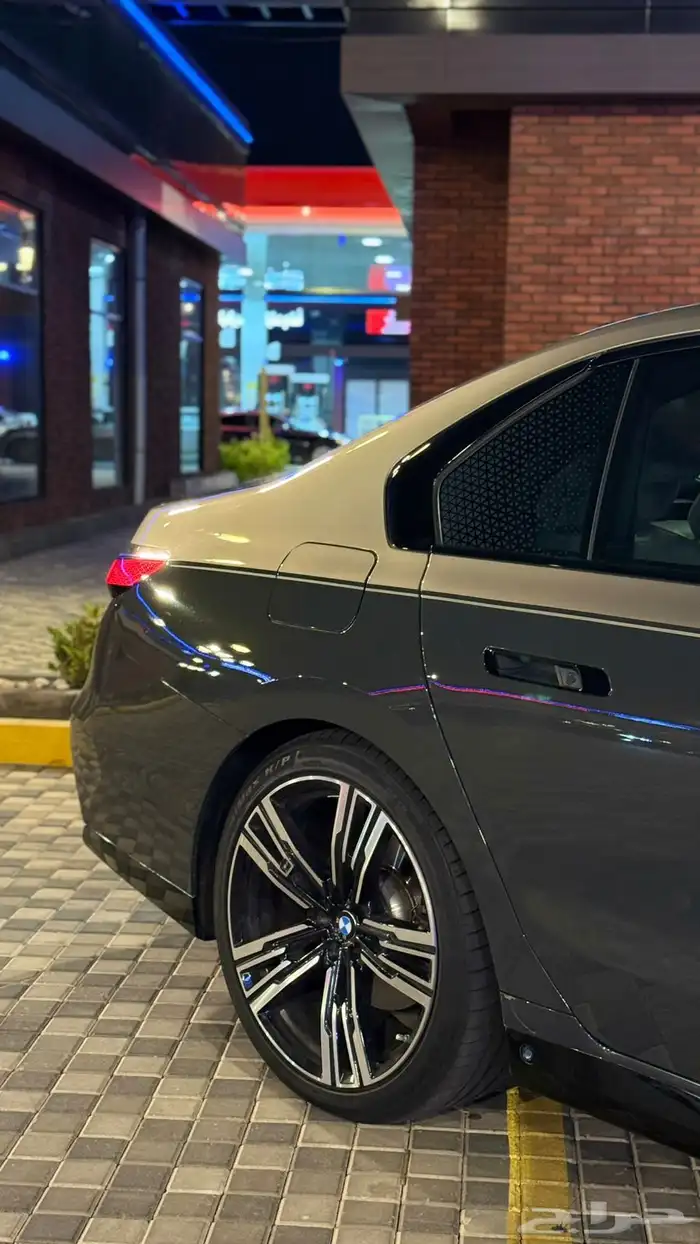لونين وكالة BMW 740Li 2024 ناغي 0