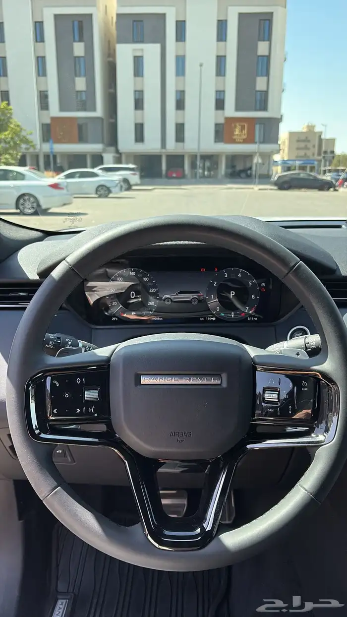 LAND ROVER VELAR2024 6