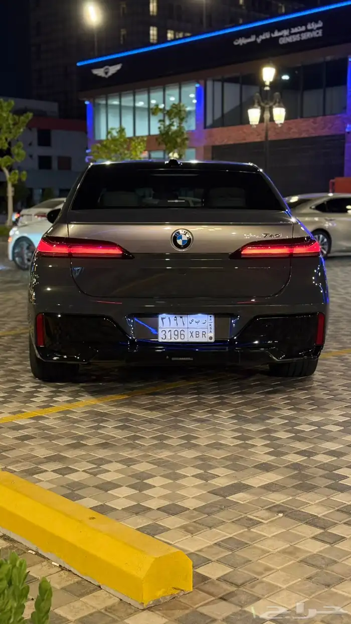 لونين وكالة BMW 740Li 2024 ناغي 22