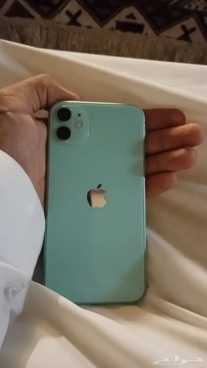 iPhone 11 العادي 1
