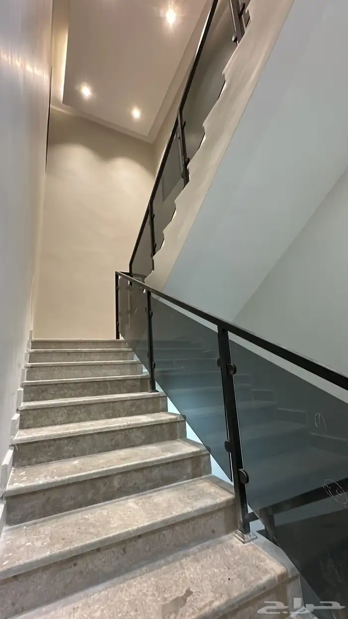 للايجار تاون هاوس ارضي جديد 2