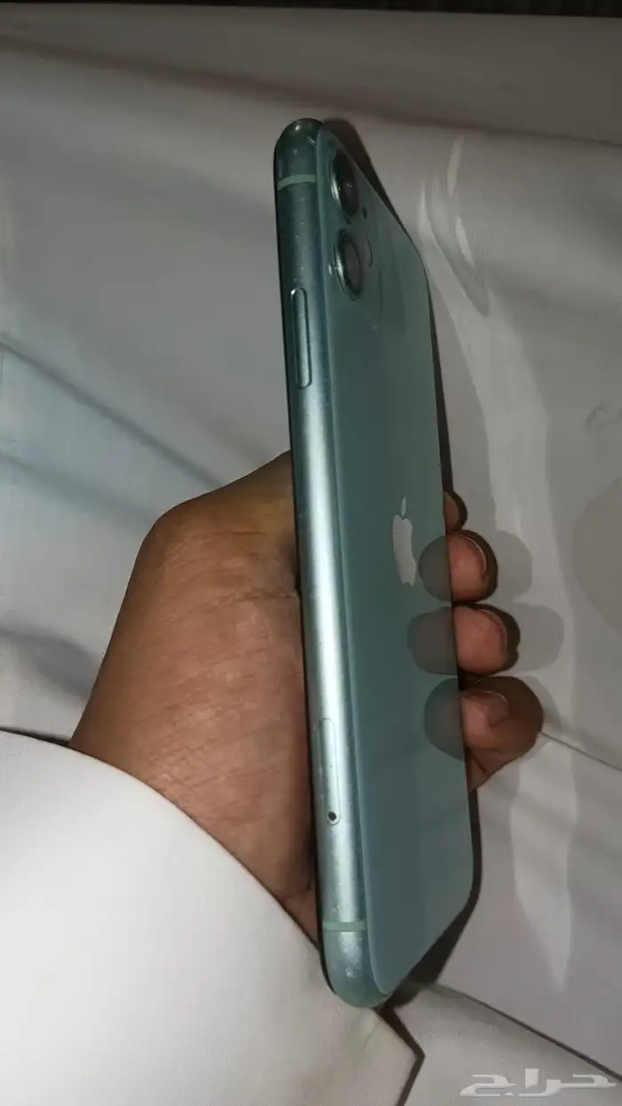 iPhone 11 العادي 3