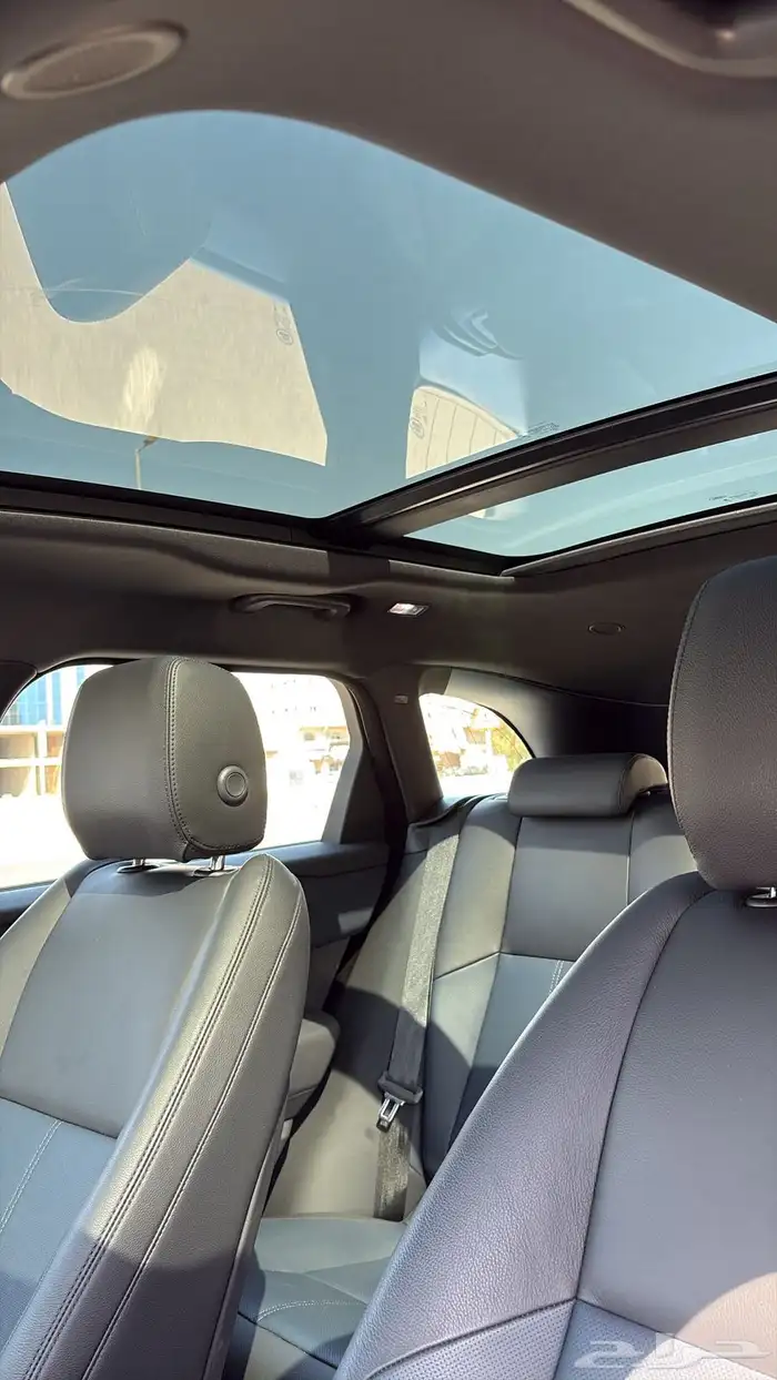 LAND ROVER VELAR2024 10