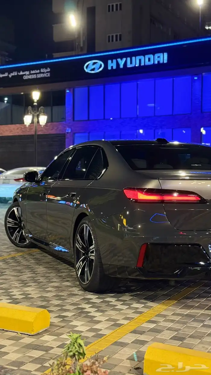 لونين وكالة BMW 740Li 2024 ناغي 19