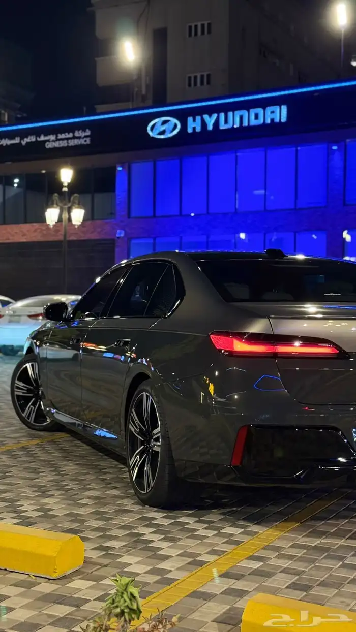 لونين وكالة BMW 740Li 2024 ناغي 18