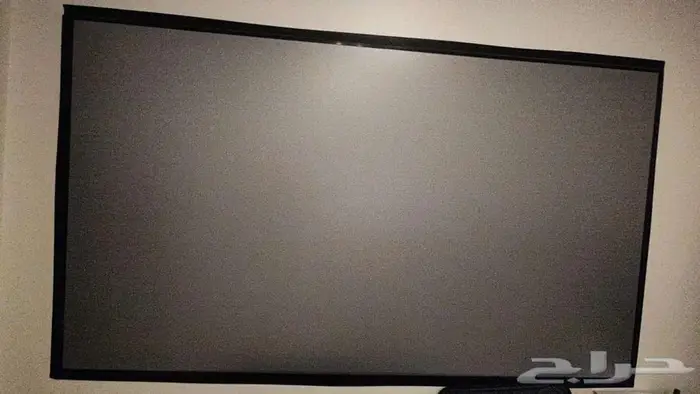 جهاز عرض سينمائي بحالة ممتازة   شاشاة عرض احترافية 4