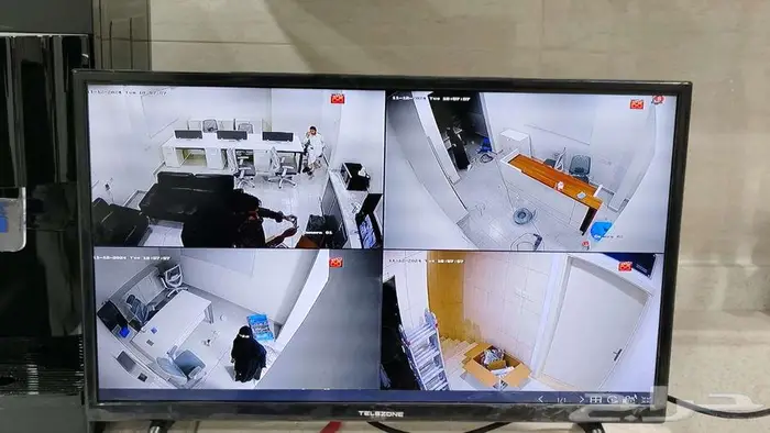 كاميرات مراقبة 3