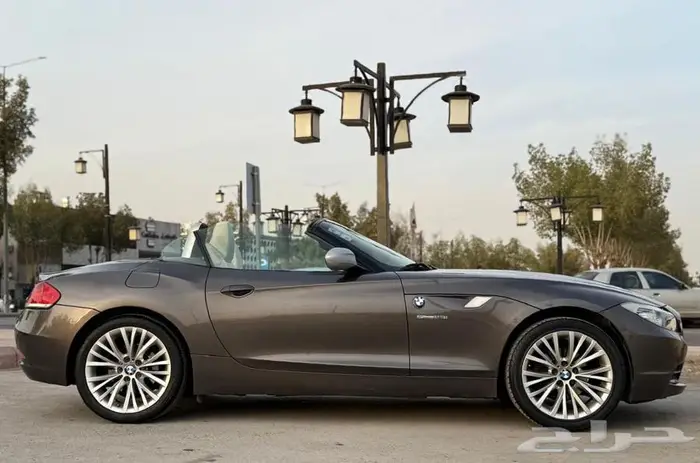 قير عايدي بي ام Z4 2011 2