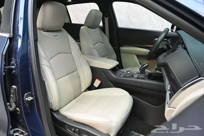 كاديلاك XT4 2022 سعودي 17