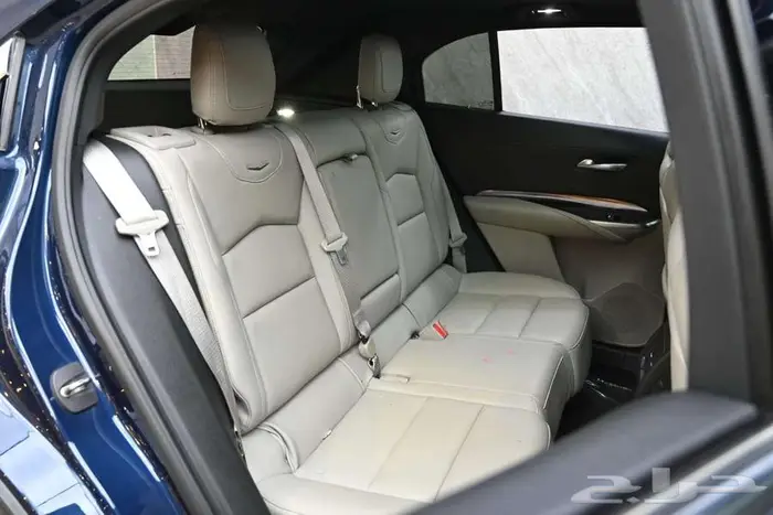 كاديلاك XT4 2022 سعودي 16