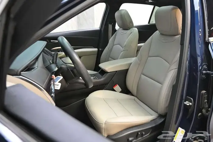 كاديلاك XT4 2022 سعودي 14