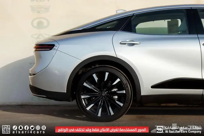 تويوتا كراون ماجيستا 2023 9