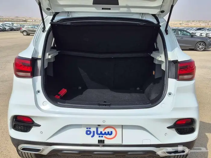 ام جي ZS STD 2023 8