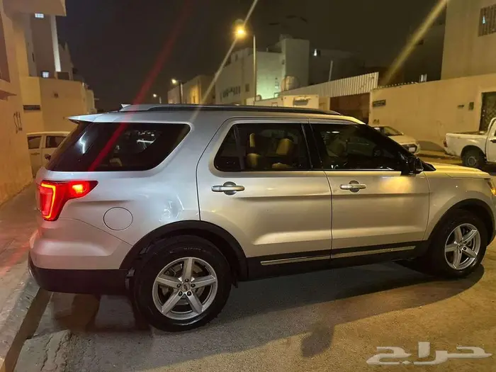 فورد إكسبلورر 2016 XLT ممشى قليل 0