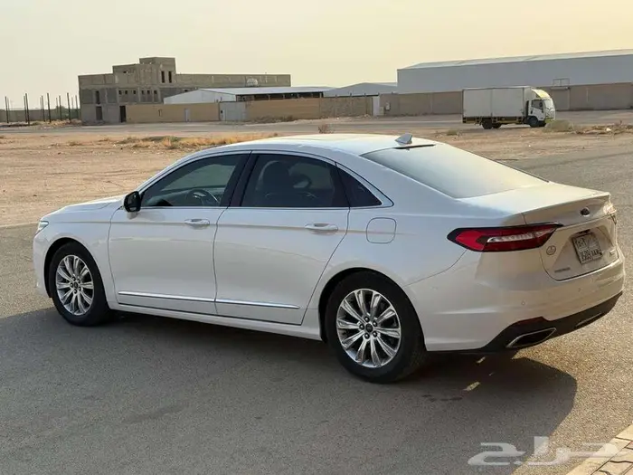 فورد تورس ترند موديل 2022 ممشى 139000 حالة ممتازة 4