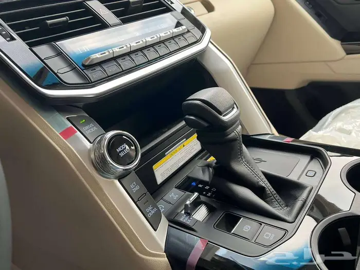 تويوتا لاندكروزر GXR L3 بنزين 2024 متاح اقساط و كاش 9