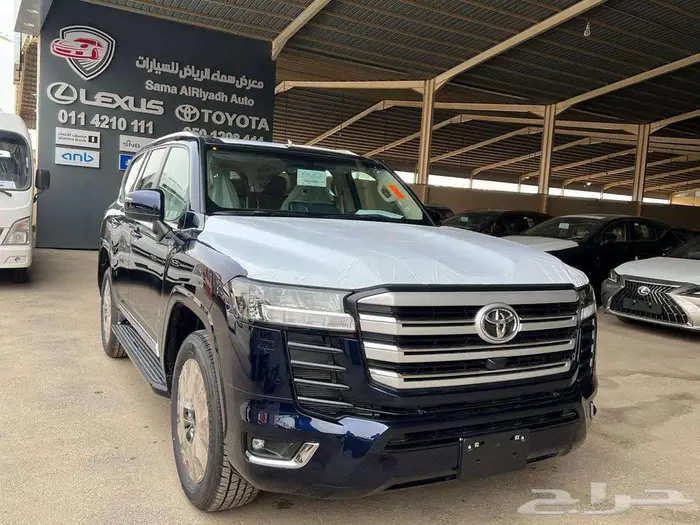 تويوتا لاندكروزر GXR L3 بنزين 2024 متاح اقساط و كاش 0