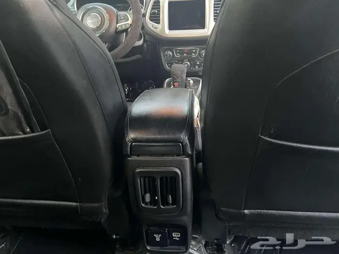 جيب كومباس 1