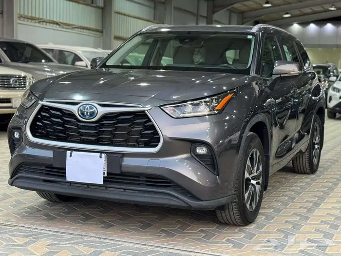 تويوتا هايلاندر 2023 GLE نص فل 1