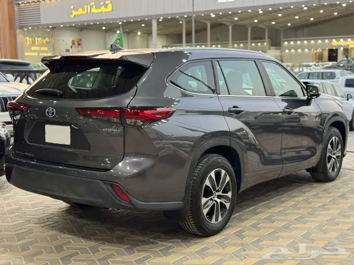 تويوتا هايلاندر 2023 GLE نص فل 14