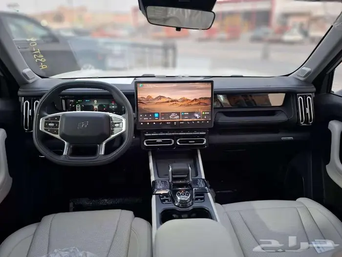 جيتور T1 لاكجري 2025 4