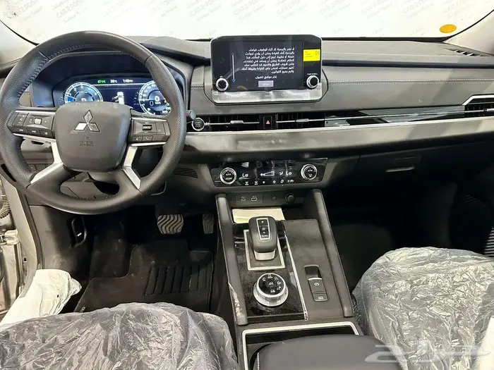 ميتسوبيشي أوتلاندر نص فل بلس 2024 - 7 مقاعد 6