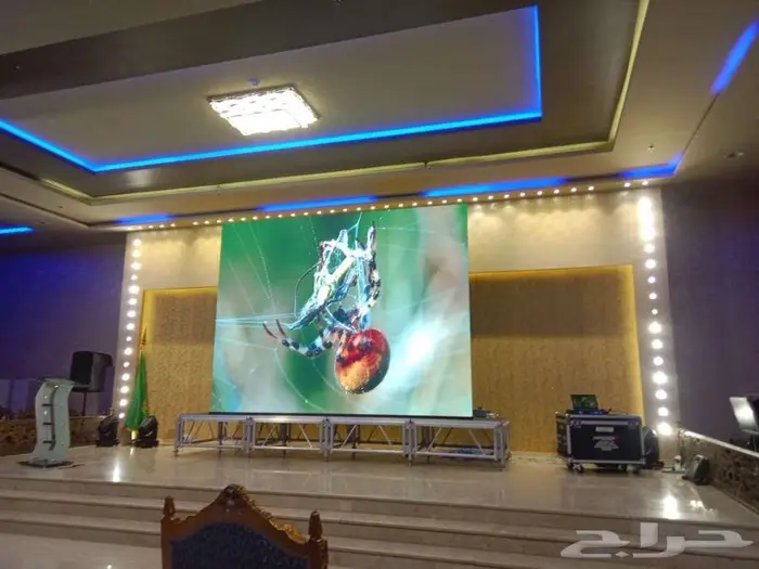 إيجار شاشة LED P2 عالية الدقة 2