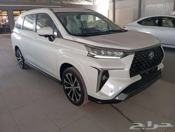 تويوتا فيلوز GLX فل كامل 2025 3