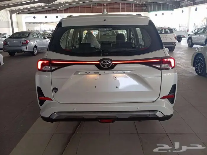 تويوتا فيلوز GLX فل كامل 2025 4