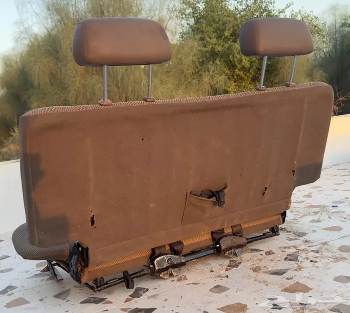 مرتبة خلفية جيب ربع 12