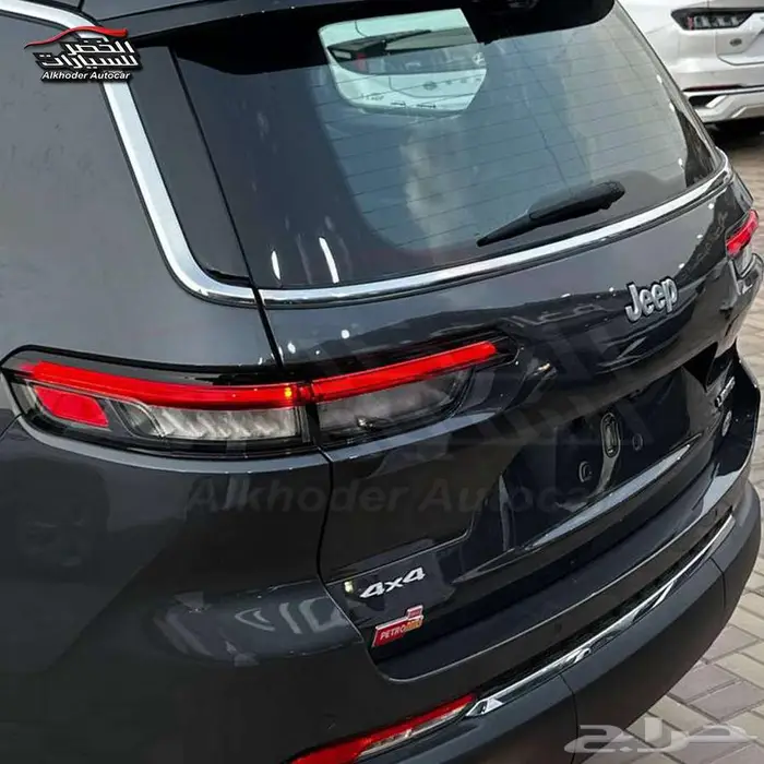 جراند شيروكي لميتد 2024 لدى شركة عبدالمجيد الخضر 3