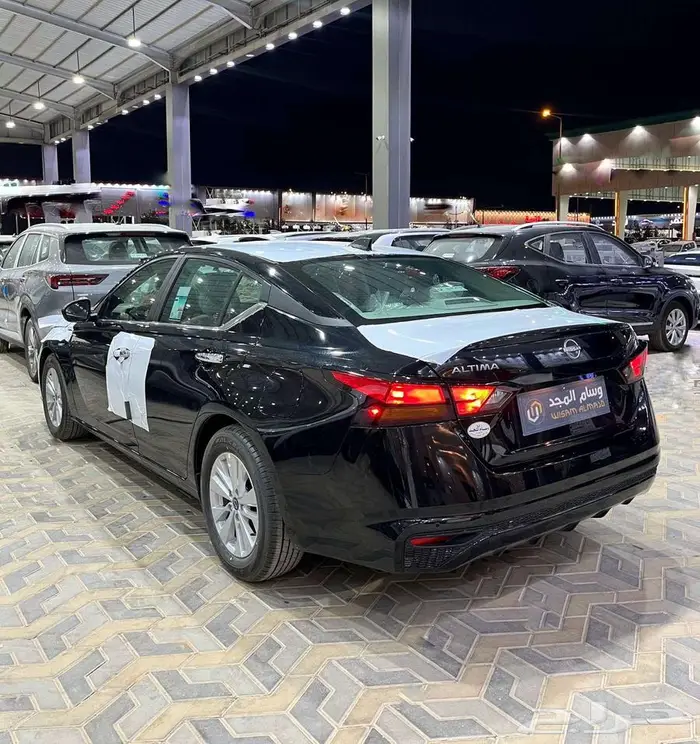 نيسان التيما استاندر موديل 2025 كاش وبنك 10
