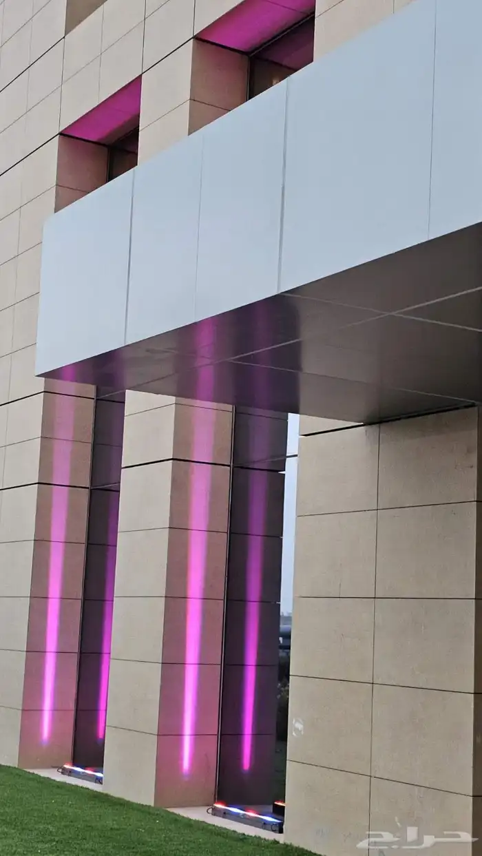 مؤسسه مستلزمات الاضاءه التجاريه 40