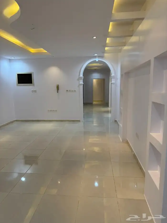 شقه للايجار السنابل 1