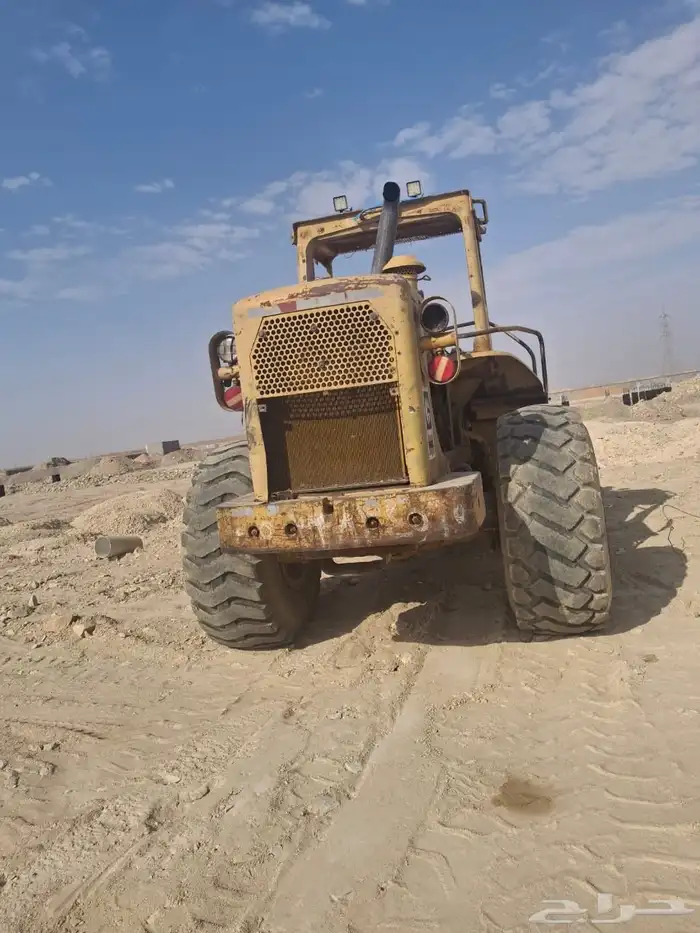 معدات للبيع شيول وبوب كات ورصاص 10