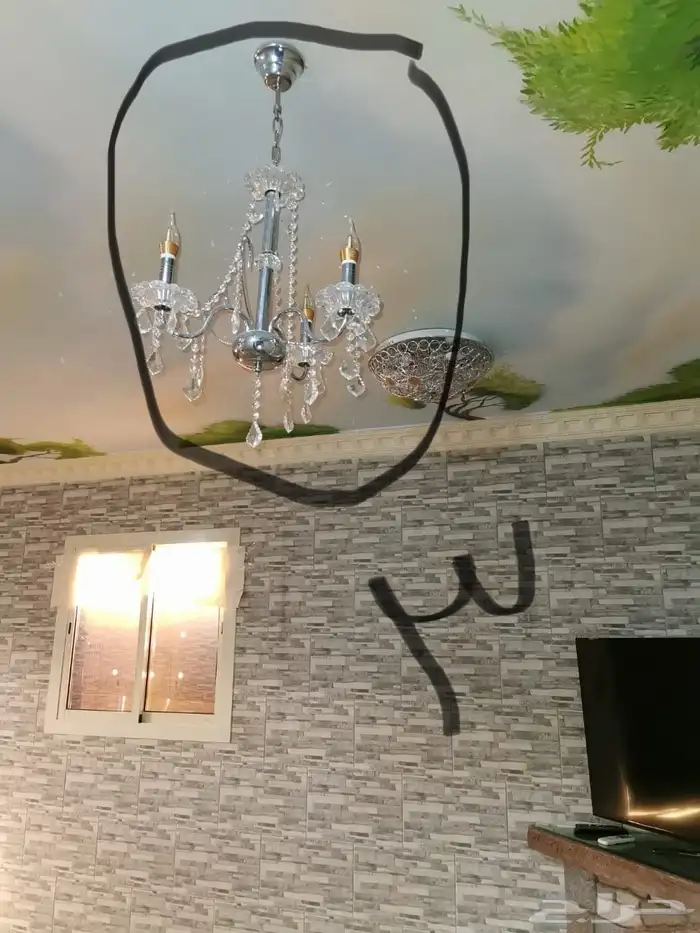 لمبات ونجف للبيع نظيف بدون كسور 2