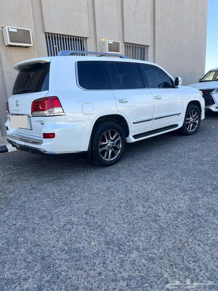 جيب لكزس 2015 2